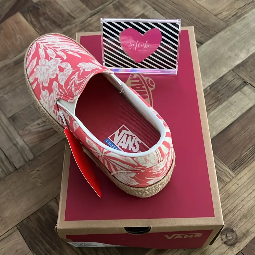 🔥 Vans Tropical Floral Platform Espadrille
Slip Ons NWT - Picture 6 of 9